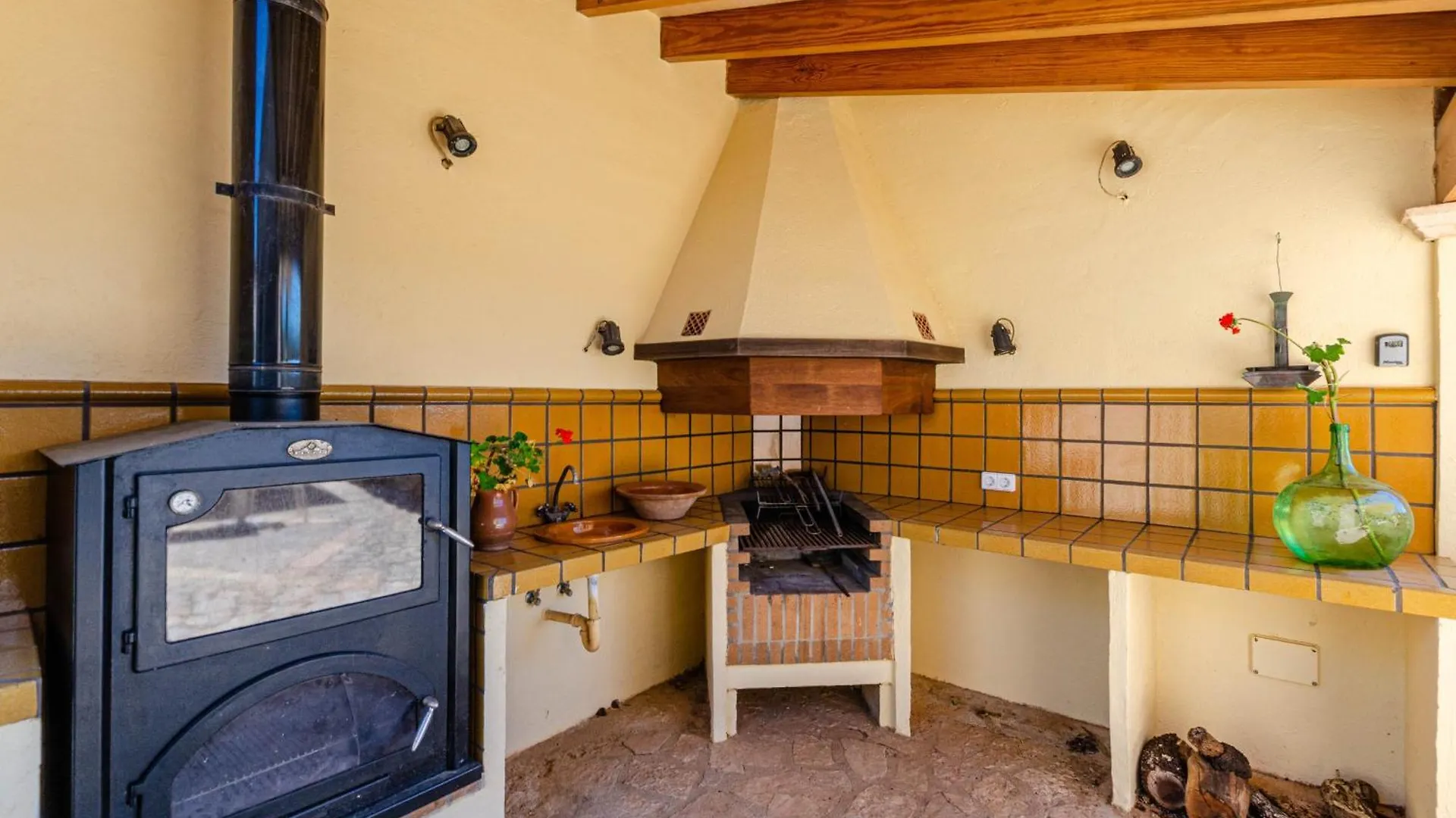 Yourhouse Agroturismo Can Porreti Sa Rota للوريت دى فيستا أليجر بيت ضيافة